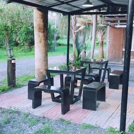 Lopburi Palm Resort מראה חיצוני תמונה